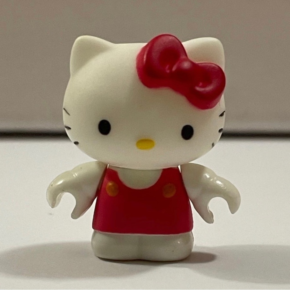 Mega Bloks Hello Kitty toy